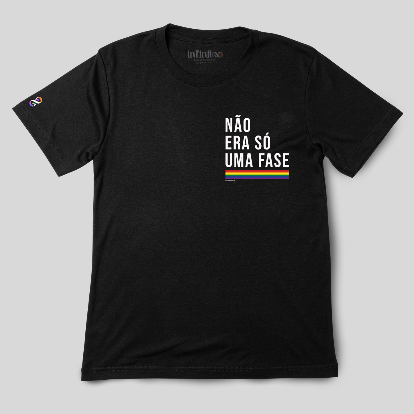 Não Era Só Uma Fase Basic White/Black Unisex T-shirt